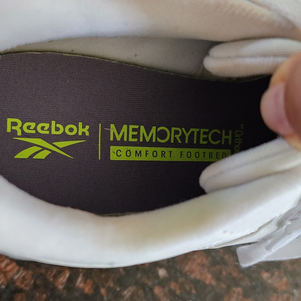 COPY - Reebok white sneakers - Picture 16 of 16